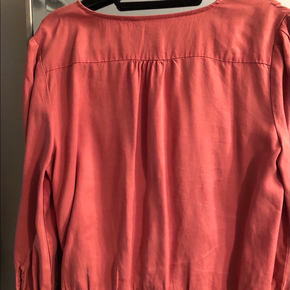 Beautiful suede like material blouse - Picture 3 of 4